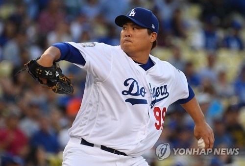 ▲ Aug 15, 2018; Los Angeles, CA, USA; Los Angeles Dodgers starting pitcher Hyun-Jim Ryu (99) in the first inning of the game against the Los Angeles Dodgers at Dodger Stadium. Mandatory Credit: Jayne Kamin-Oncea-USA TODAY Sports Images