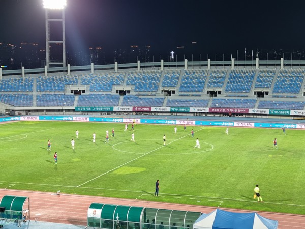 대전하나시티즌이 21일 대전 한밭종합운동장에서 열린 '하나원큐 K리그2 2021' 26라운드 경기에서 경남FC를 상대로 1-0 승리를 거뒀다. 김중곤 기자