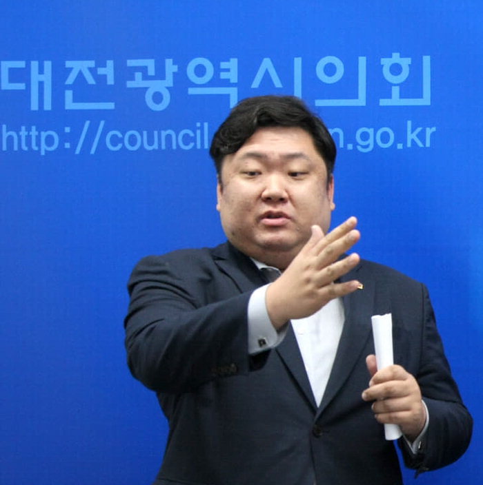 손희역  복지환경위원장.