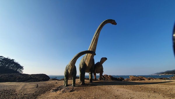 학성리 맨삽지 섬에는 공룡발자국 화석이 있다.사진=윤지수 기자