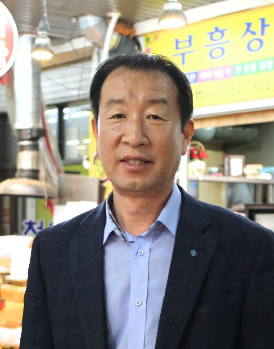김준수 천안중앙시장상인회장.