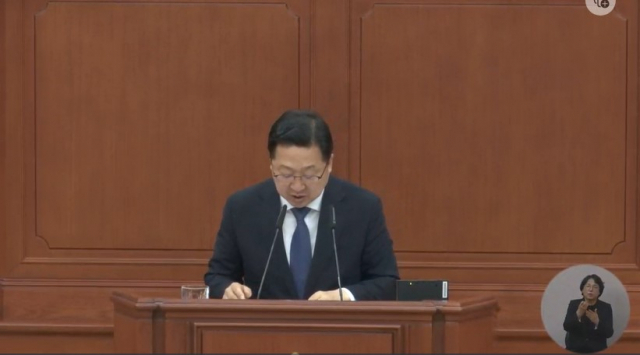 7일 대전시의회에서 열린 제270회 임시회 본회의 시정질문에서 이장우 대전시장이 답변하고 있다. 대전시의회 중계화면 캡쳐
