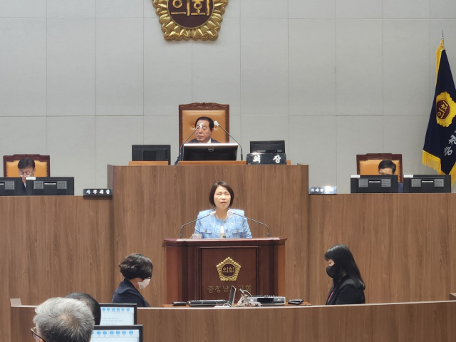 9일 충남도의회 이연희 의원이 도의회 제344회 임시회 제1차 본회의에서 5분 발언을 하고 있다. 사진=김지현 기자