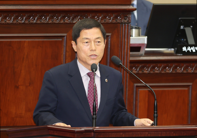 김현문 충북도의회 교육위원장.