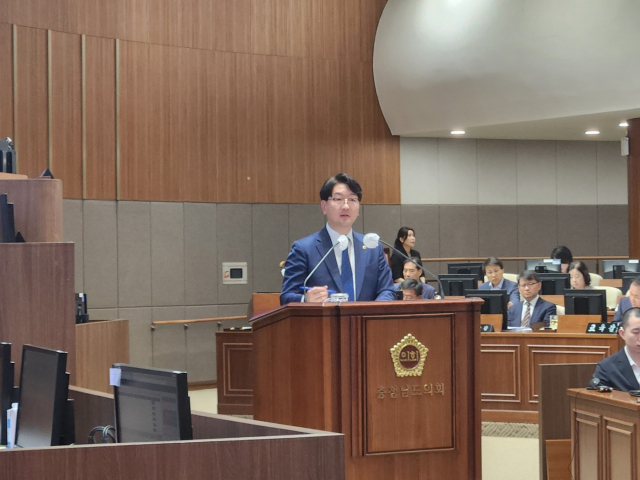 충남도의회 구형서 의원이 13일 열린 도의회 제345회 정례회 제2차 본회의에서 도정질문 및 교육행정질문을 하고 있다. 사진=김지현 기자