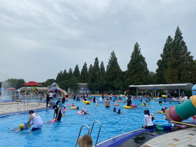 아산시는 시민들의 여름 놀이터 ‘신정호수공원 물놀이장’을 7월 1일부터 8월 27일까지 운영한다. 아산시 제공