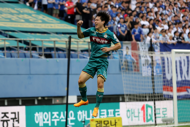 대전하나시티즌 김인균 선수가 지난 수원전에서 활약하고 있다. 대전하나시티즌 제공