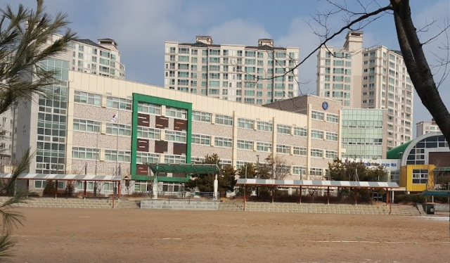 홍성 내포중학교 전경.