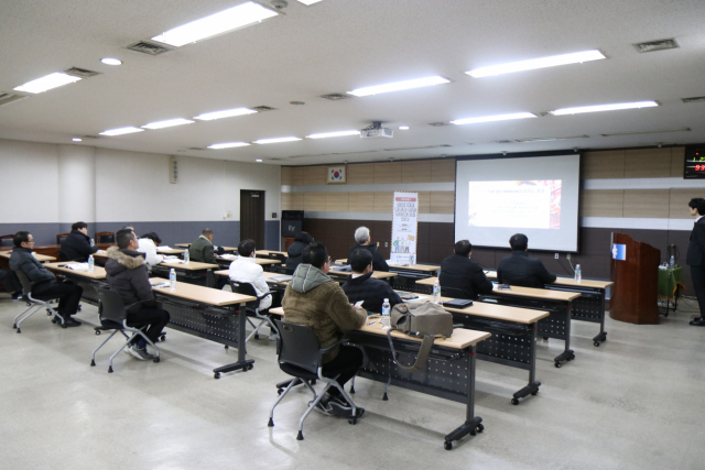 대전상공회의소는 23일 상의회관 대회의실에서 제조업 관리감독자 20여명이 참석한 가운데 ‘제조업 관리감독자 법정교육’을 실시했다. 대전상의 제공
