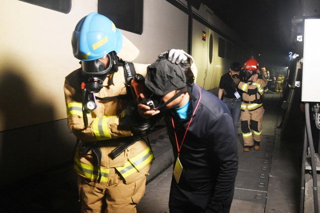 에스알 'READY Korea' 고속철도 터널사고 훈련 사진. 에스알 제공