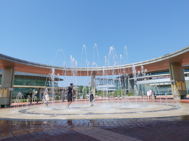 충주시시설관리공단, 호암체육시설 광장 바닥분수. 사진=충주시설관리공단