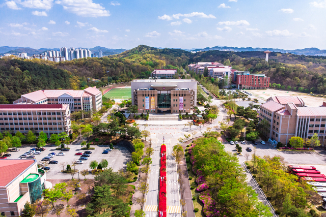 목원대학교가 최근 실시한 교육부 3단계 산학연협력 선도대학 육성사업(이하 LINC 3.0)의 2차년도 연차평가에서 우수대학으로 선정됐다고 28일 밝혔다. 목원대학교 제공