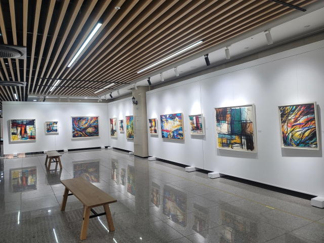 충남도립대 류지원 교수, 섬유 미술 초대전 개최