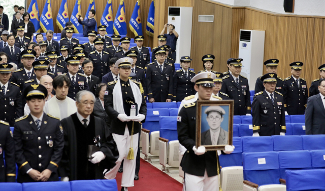 27일 국립대전현충원에서 6.25 전쟁 당시 전사한 고 김명손 경사의 안장식이 거행됐다. 경찰청 제공