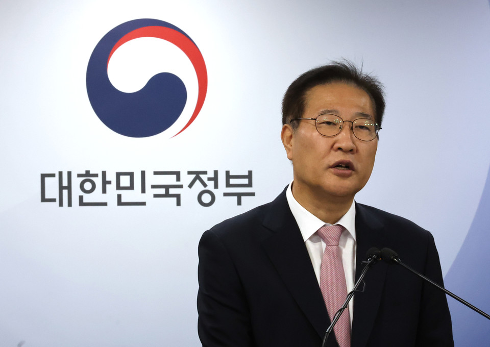 박성재 법무부 장관이 9일 서울 종로구 정부서울청사에서 채상병 특검법안과 관련한 국무회의 의결 내용을 브리핑하고 있다. 2024.7.9 사진=연합뉴스. 