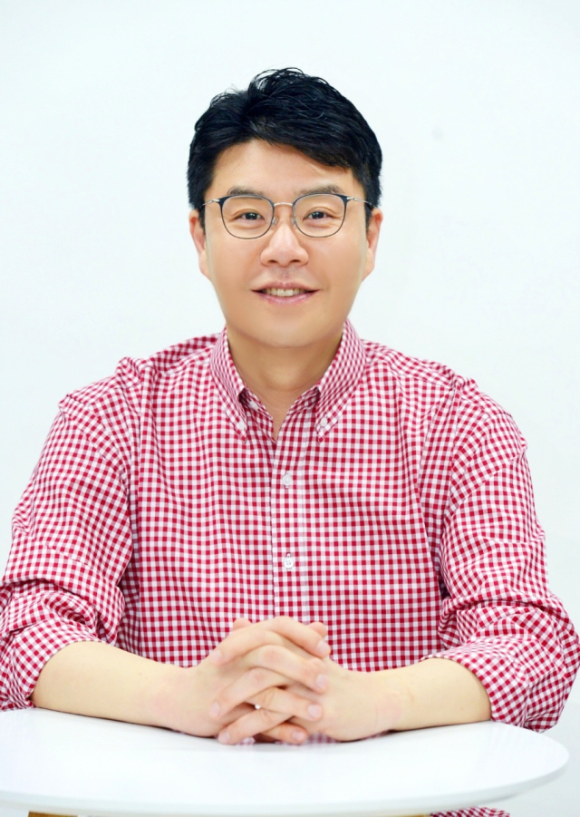 대전시의회 제9대 후반기 신임 상임위원장. 정명국 행정자치위원장.