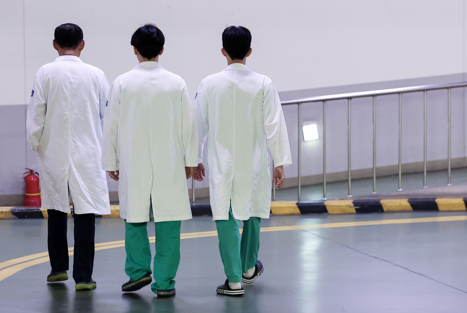 한 대형병원에서 의료진이 이동하고 있다. 2024.7.19 사진=연합뉴스. 