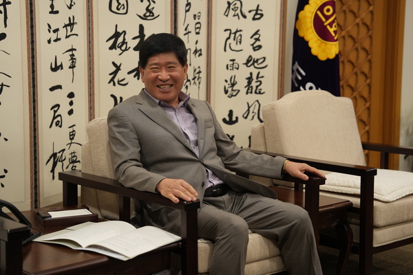 홍성현 충남도의장