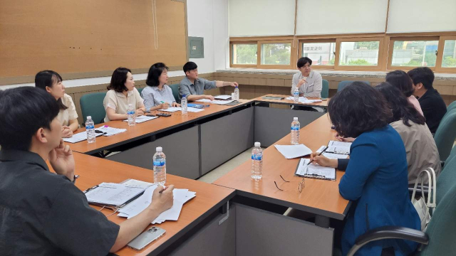 대전서부교육지원청이 내달 1일자 대전둔곡초중학교의 정상 개교를 위해 ‘대전둔곡초중 개교업무 지원 TF’를 운영해 개교업무 마무리에 박차를 가하고 있다고 8일 밝혔다. 대전시교육청 제공