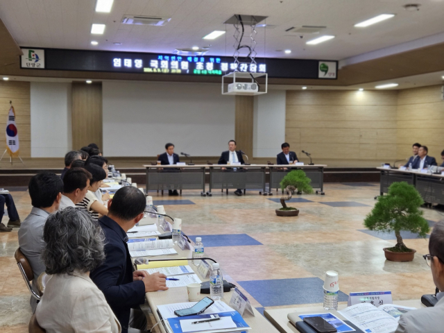 충북 단양군은 2025년 정부예산 확보를 위한 엄태영 국회의원 초청, 정책간담회 개최했다. 청책 간담회 모습. 단양=이상복 기자