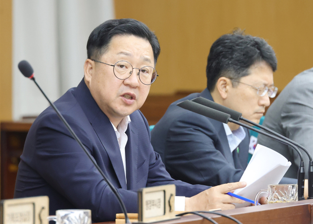 19일 대전시청에서 이장우 대전시장이 주간업무회의를 주재하고 있다. 대전시 제공