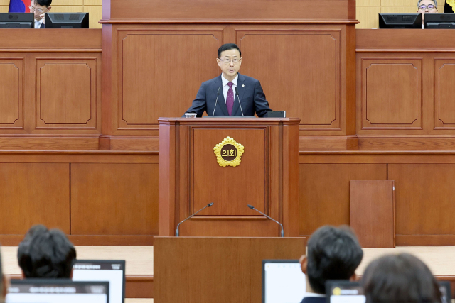 대전시의회 민경배 의원(국민의힘, 중구3)은 5일 열린 제281회 임시회 제2차 본회의에서 효문화타운 조성 및 발전적 운영 방안, 보물산 프로젝트 이행을 촉구하는 시정질문에 나섰다. 대전시의회 제공