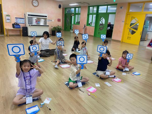 ▲ 천안한들초등학교병유와 타 유치원 공동활동. 천안한들초등학교병유 제공