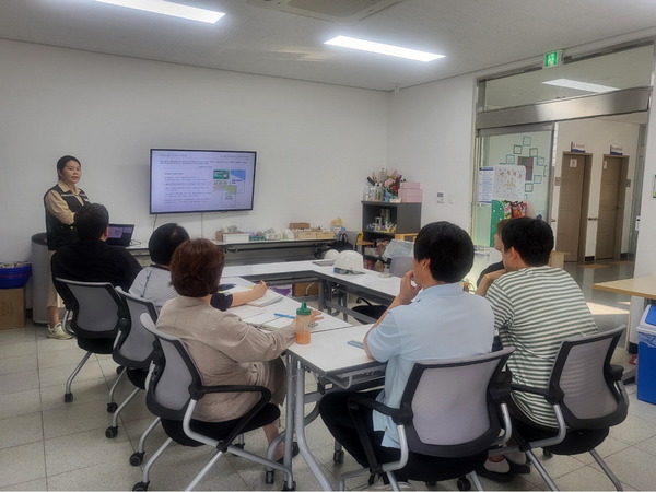 ▲ 예산군장애인보호작업장 안전보건관리체계 구축 컨설팅 모습.  예산군사회복지협의회