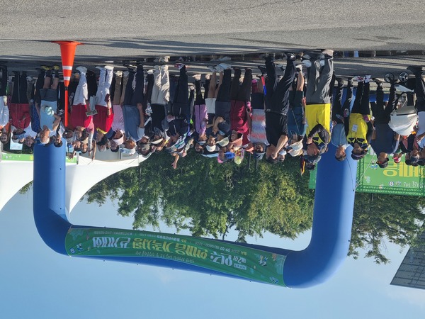 인주면 주민의 건강 증진과 화합을 위한 제2회 인주 한마음가족사랑 걷기대회가 9월7일 인주자율방범대 주관으로 인주 틈새누리공원에서 개최됐다.