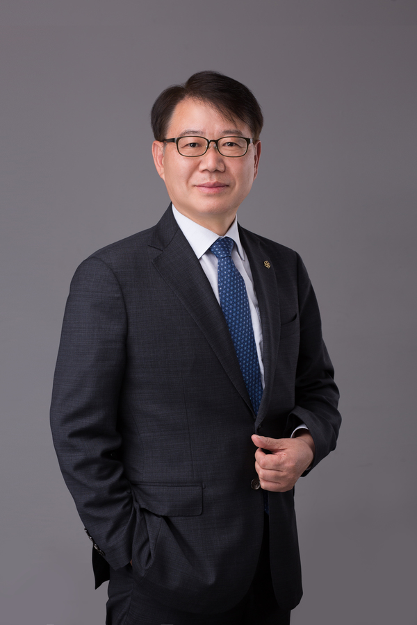 강대식 충북문인협회 회장