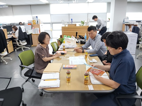 ▲ 공공기관 방문 홍보 활동.  세종시 제공