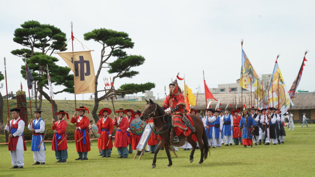 지난해 9월 24일 열린 충청병마절도사 부임행렬 퍼레이드. 서산시 제공