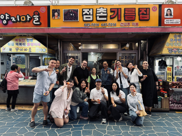 웰니스 데이 트립을 즐기는 외국인 관광객. 제천시 제공