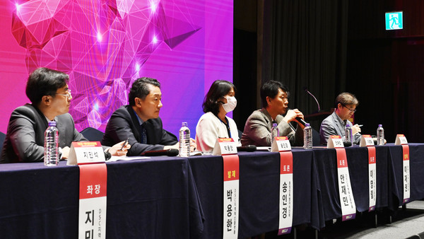 11일 대전 롯데시티호텔 1층 크리스탈볼룸에서 열린 지자체-대학 동반성장 포럼에서 자유토론이 진행되고 있다. 김주형 기자 kjh2667_@cctoday.co.kr