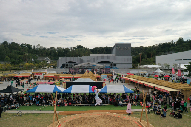 제55회 영동난계국악축제 현장 사진이다.