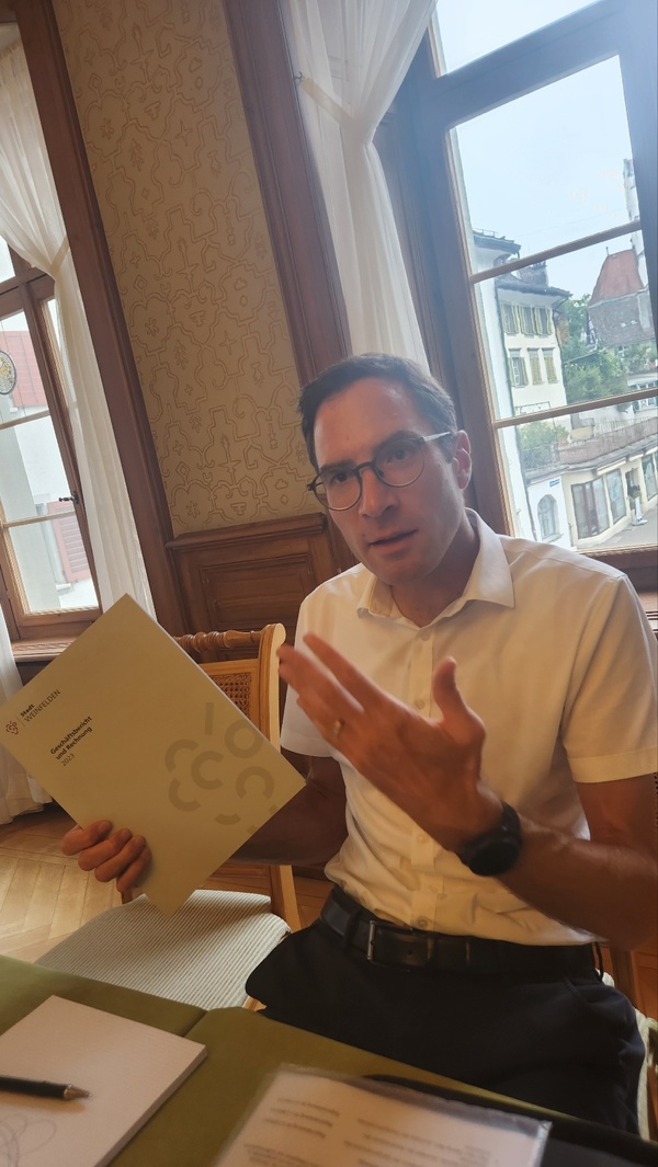 ▲ 시몬 볼프 투르가우주 바인펠덴 시장