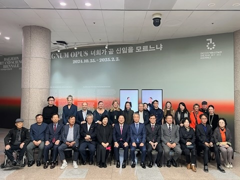대전시립미술관의 대전과학예술비엔날레 스핀오프 ‘매그넘 오푸스’가 개막식과 함께 화려한 막을 올렸다. 대전시립미술관 제공