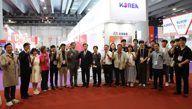 김태흠 충남지사는 지난 31일 광둥성 광저우 캔톤페어 컨벤션센터에서 열린 제136회 중국 수출입상품교역회를 방문했다. 충남도 제공