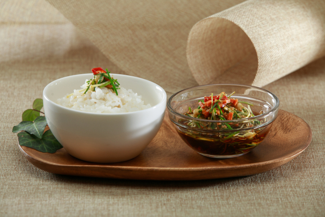 서산 달래. 서산시 제공