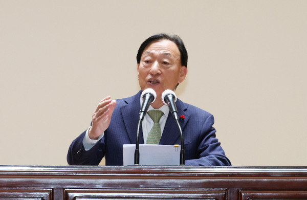 설동호 대전시교육감이 2025년 을사년 새해를 앞두고 교육대전환의 시대 변화 속 혁신을 강조했다. 대전시교육청 제공