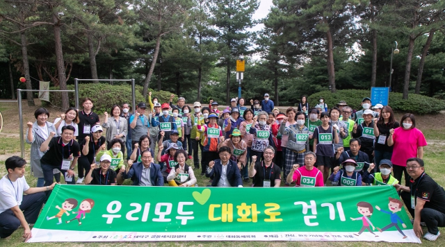 기업물류 및 화물운송 전문회사인 유엘로지스 송용석 대표는 고향인 대전 대화동 지역에서 꾸준한 지역사랑활동을 펼치고 있다. 유엘로지스 제공