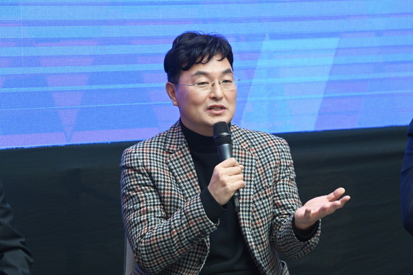 지난 27일 세종시청 4층 한글사랑 세종책문화센터에서 열린 '2024 세종시 국가균형발전 정책한마당' 행사에 참석한 남형민 세종시 국가균형발전지원센터 운영위원장이 토크 콘서트에서 발언을 하고 있다. 김주형 기자 kjh2667_@cctoday.co.kr