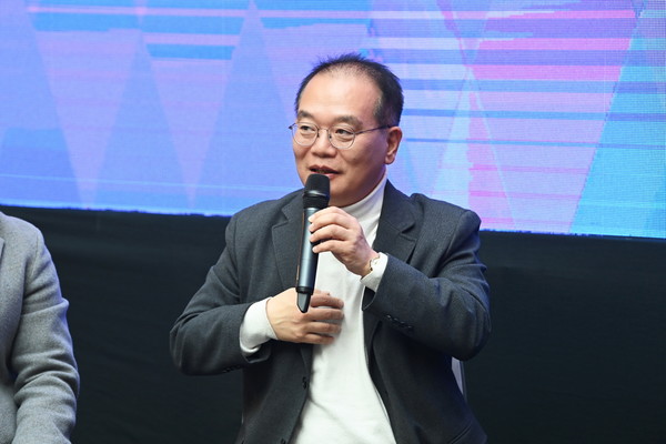 지난 27일 세종시청 4층 한글사랑 세종책문화센터에서 열린 '2024 세종시 국가균형발전 정책한마당' 행사에 참석한 강영환 한국폴리텍대학 화성캠퍼스 학장이 토크 콘서트에서 발언을 하고 있다. 김주형 기자 kjh2667_@cctoday.co.kr