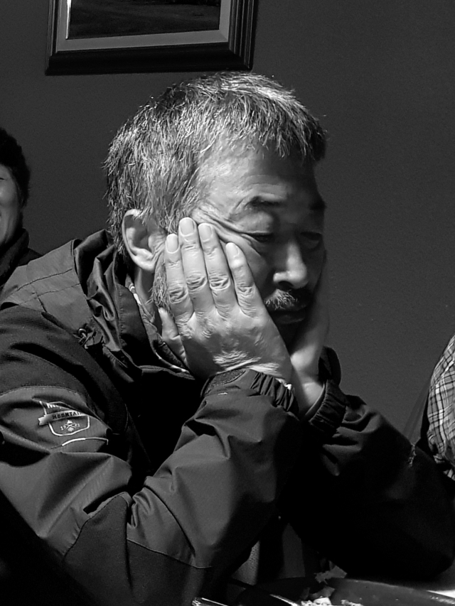 윤한로 다시문학 대표