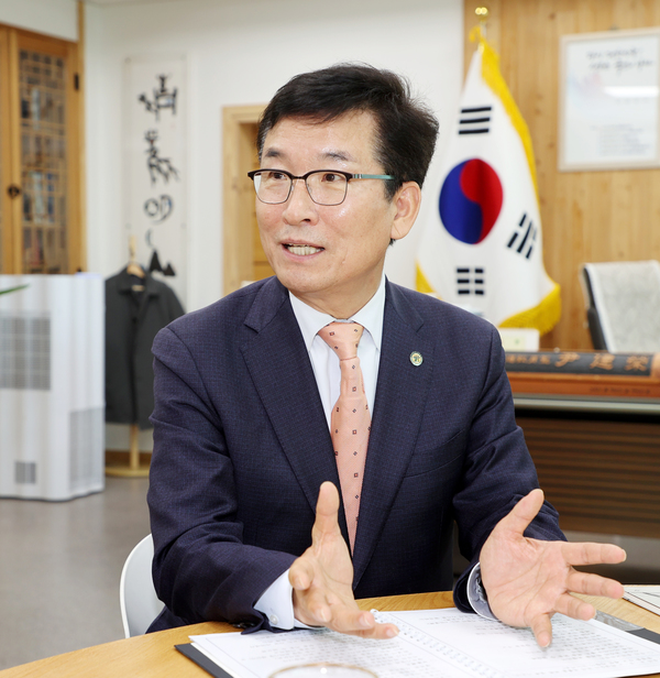 윤건영 충북도교육감