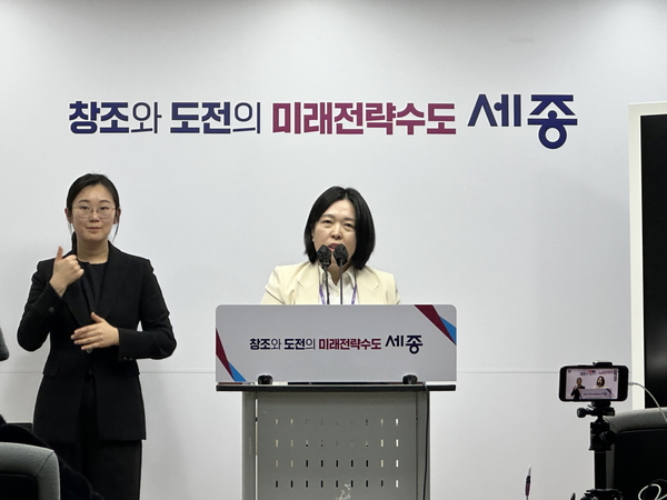 ▲ 이영옥 보건복지국장　