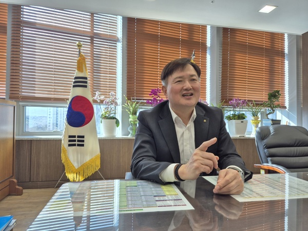 이용선 충북농협 총괄본부장