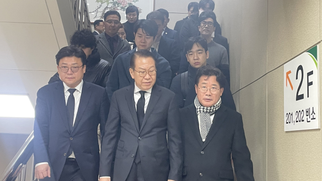 권영세 국민의힘 비대위원장이 12일 오후 빈소를 방문했다. 사진=신동길 기자.