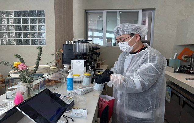 대전 서구는 식중독 사고에 취약한 3~10월까지 식품안전관리 강화를 위한 식중독 비상 안전대책을 추진한다. 대전 서구청 제공.