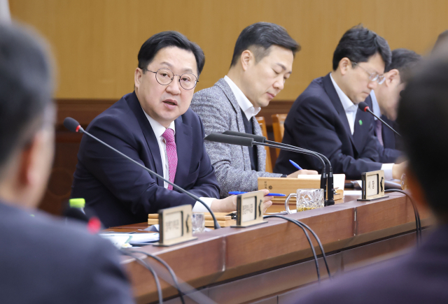 이장우 대전시장은 24일 주재한 주간업무회의에서 ‘시민 체감형 정책’인 하천 정비사업과 주차 문제 해소 등의 필요성을 강조했다. 대전시 제공